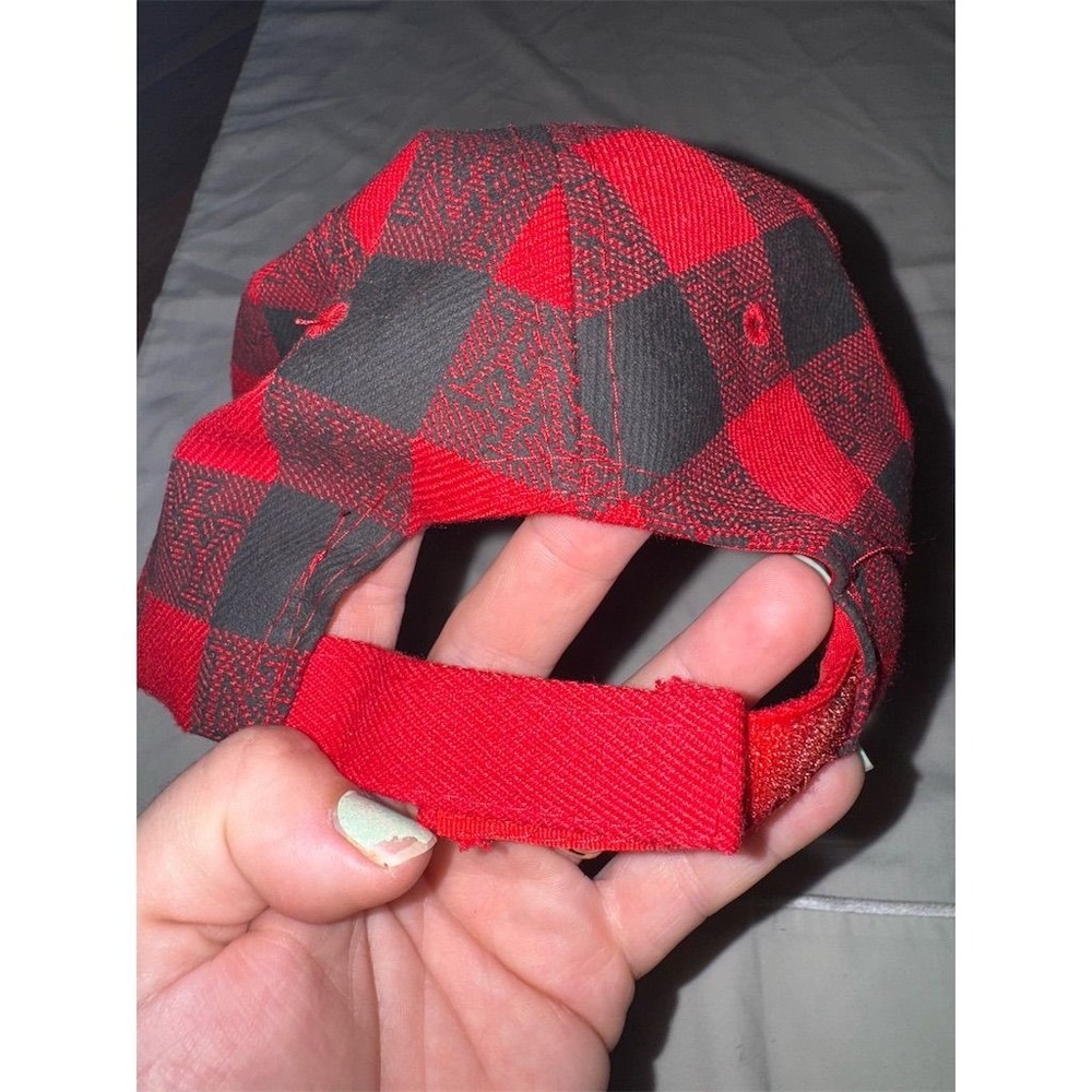 K&B Ethos Red & Black Plaid NY Embroidered Baseball Cap‎ Unisex Adjustable - Picture 2 of 4